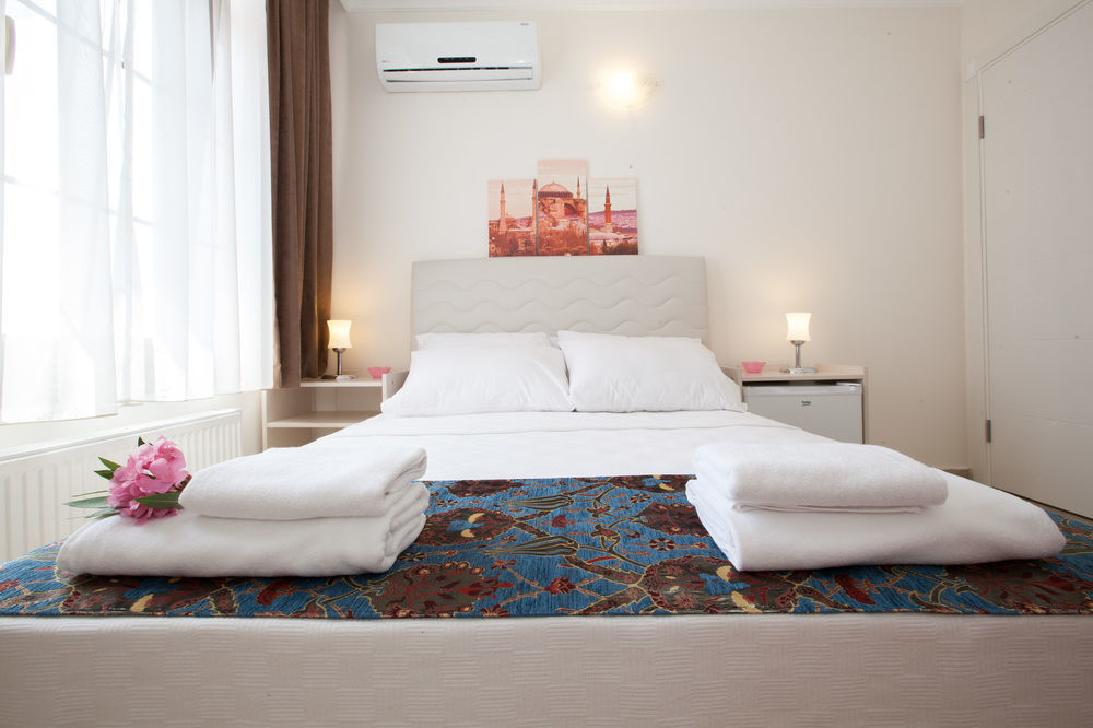Galley Hotel Istanbul Exterior photo